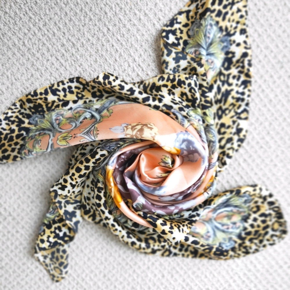 100% silk scarf - Picture 2 of 5